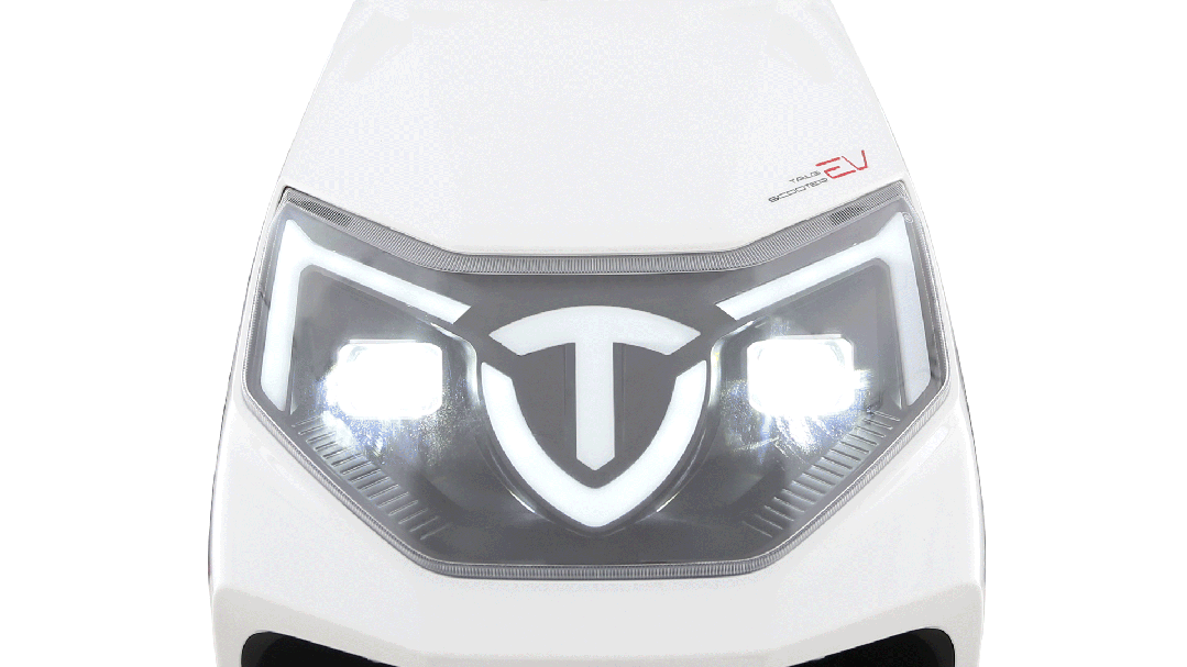 臺(tái)鈴長(zhǎng)續(xù)航電動(dòng)車(chē)